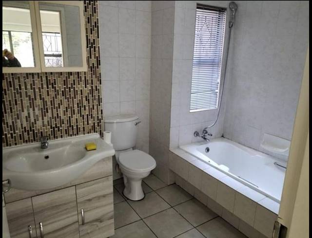2 BEDROOM TOWNHOUSE FOR SALE IN WOODMEAD